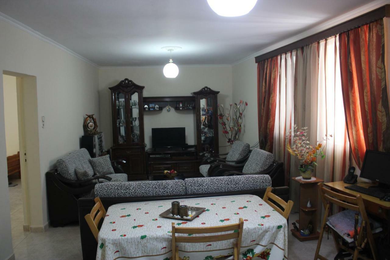 Guest House Toli inside Berat Castle Extérieur photo